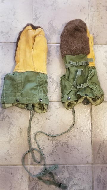 Arctic Mittens US Army