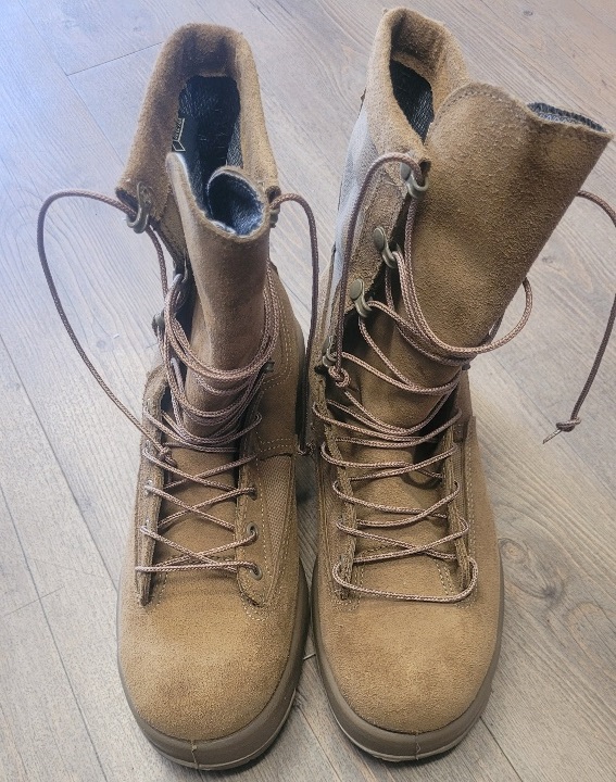 Belleville Waterproof Combat Boot - desert tan 10.5
