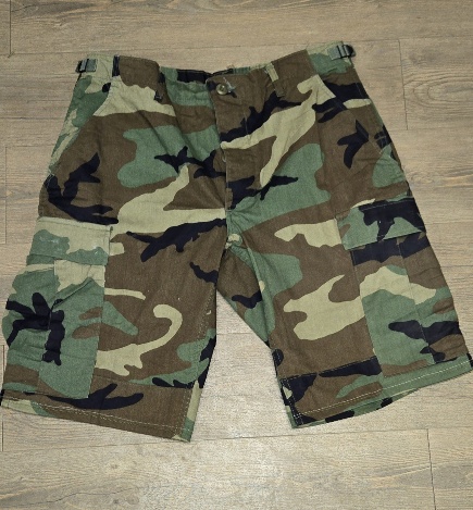 Army Shorts USGI Woodland - Medium