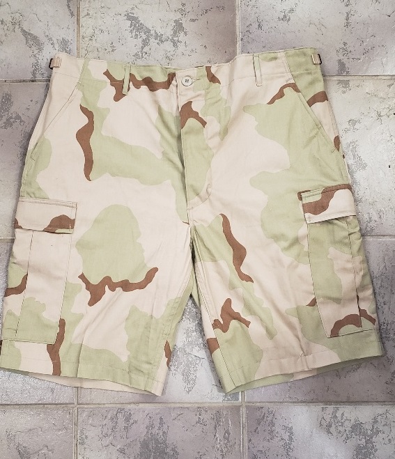 DCU Shorts Large