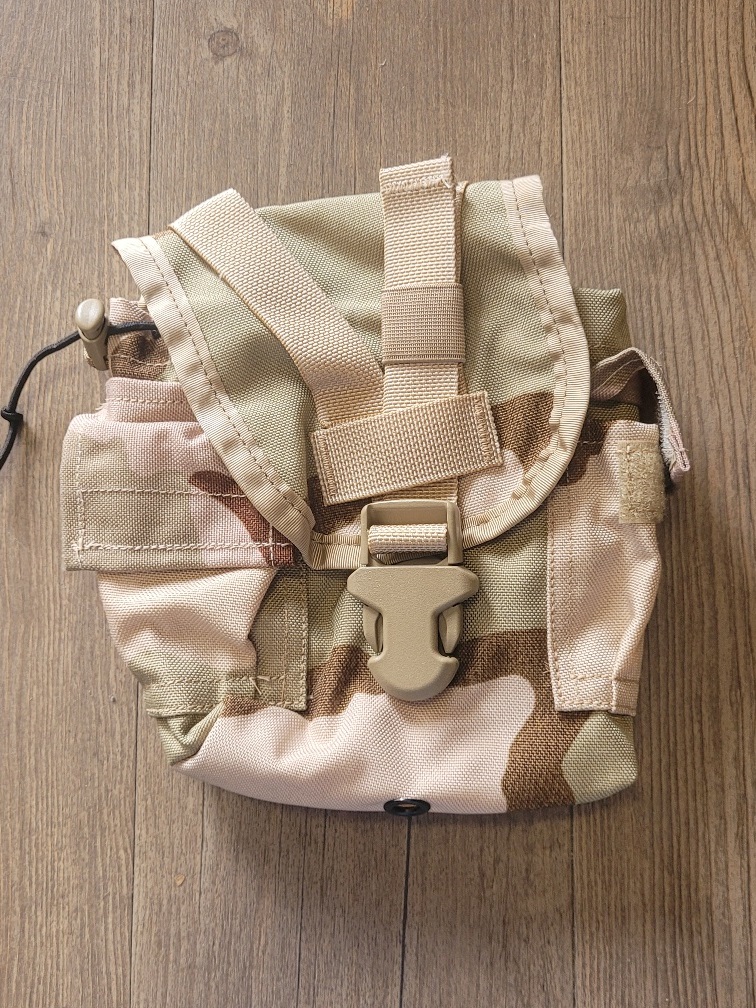 Canteen pouch DCU